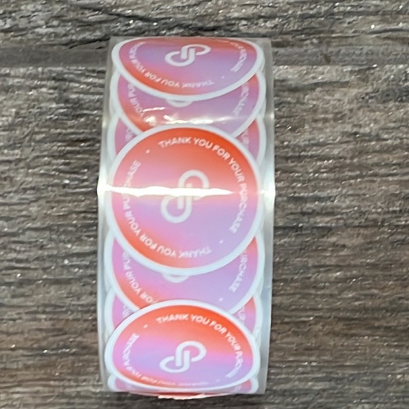 Poshmark Branded Tissue Paper NWOT - Picture 9 of 9